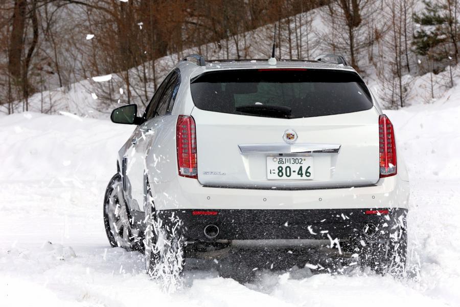 Cadillac SRX 2012 года  (JP) (фото 18 из 24)